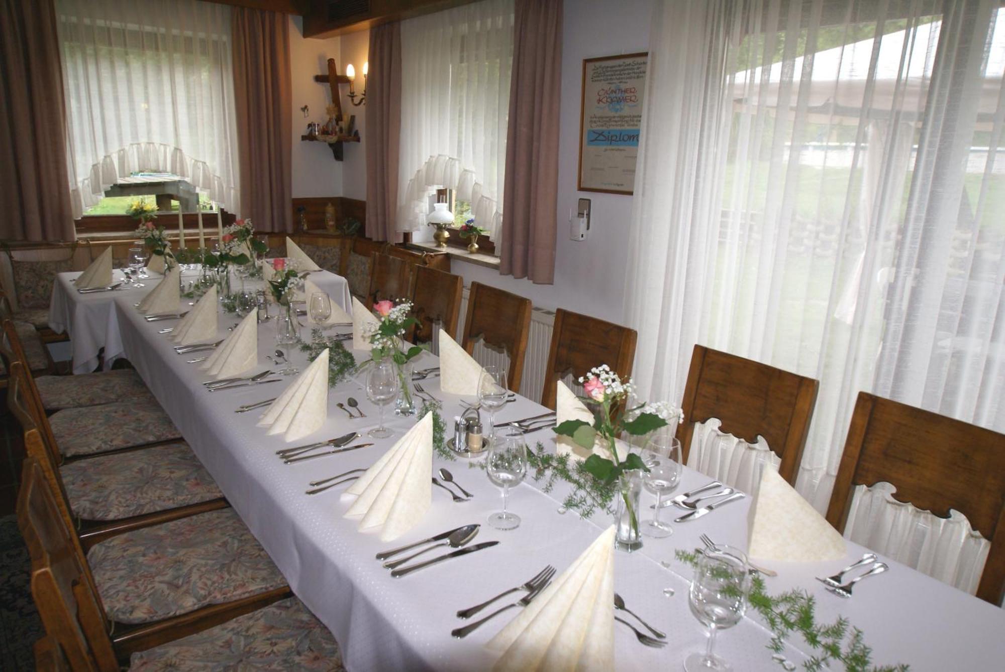 Gasthof Hotel Zur Post Ferlach Eksteriør billede
